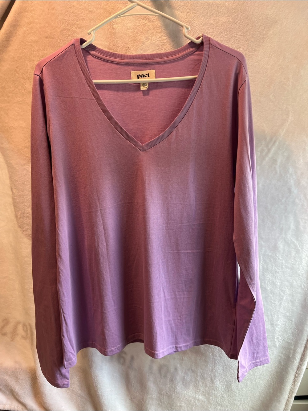 Pact Women's Long Sleeve V-Neck Tee - Lilac